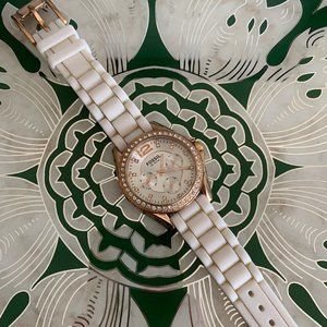 Fossil rose gold and white wrist watch
